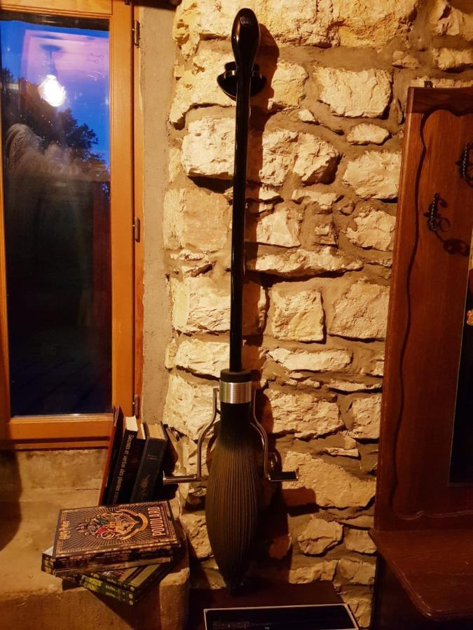 Appartement La Pensine du célèbre sorcier à Bourogne Extérieur photo