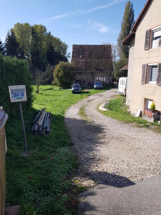 Appartement La Pensine du célèbre sorcier à Bourogne Extérieur photo